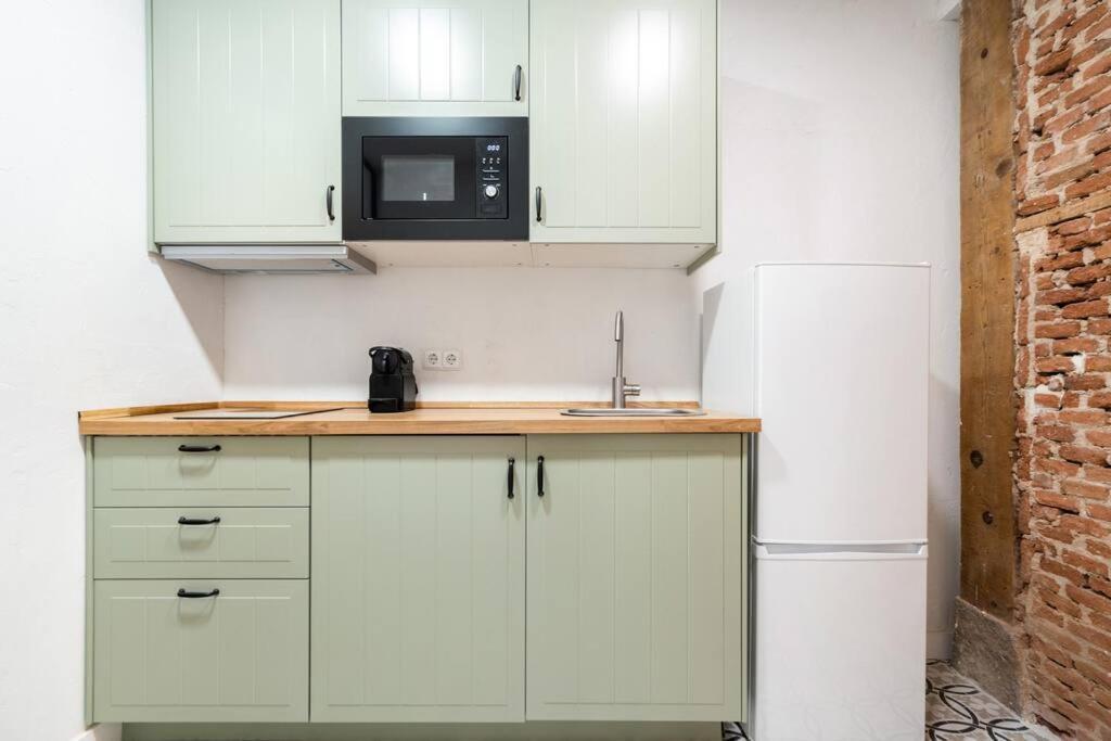 Flat In Lavapies At Street Level S23c Apartamento *
