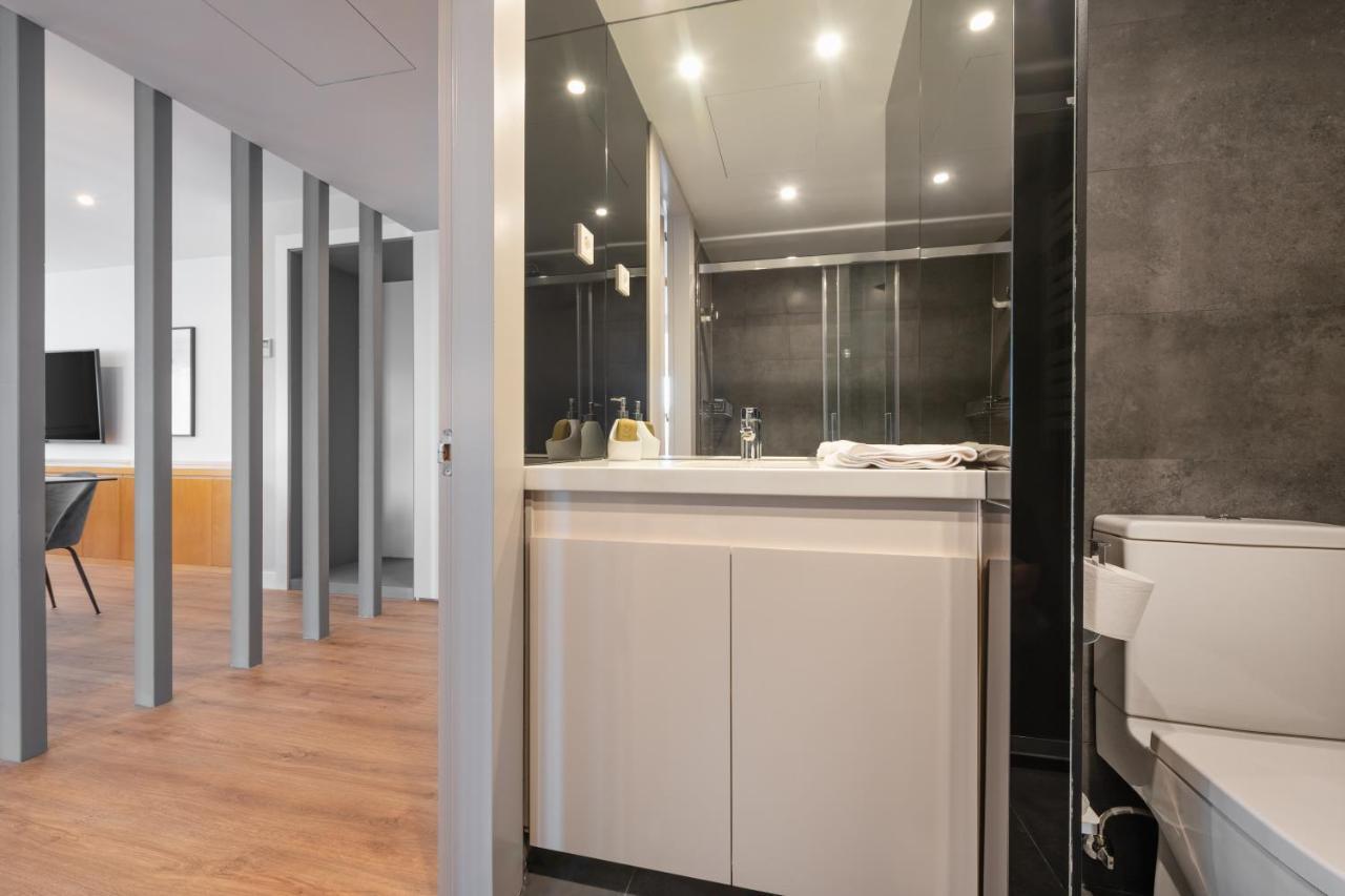 2 Bedroom 2 Bathroom Furnished - Salamanca - Bright & Stylish - Mintystay
