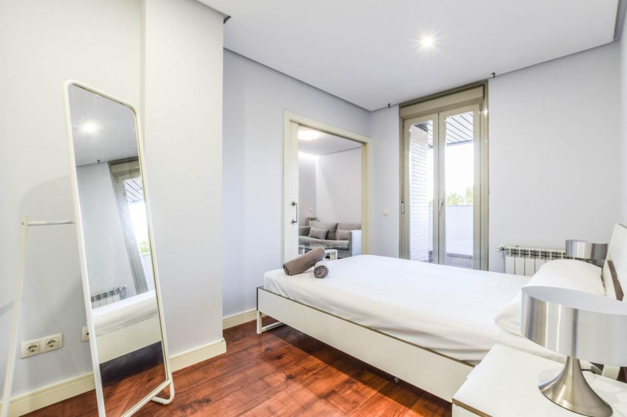 Con Garaje En Ensanche De Vallecas Apartment