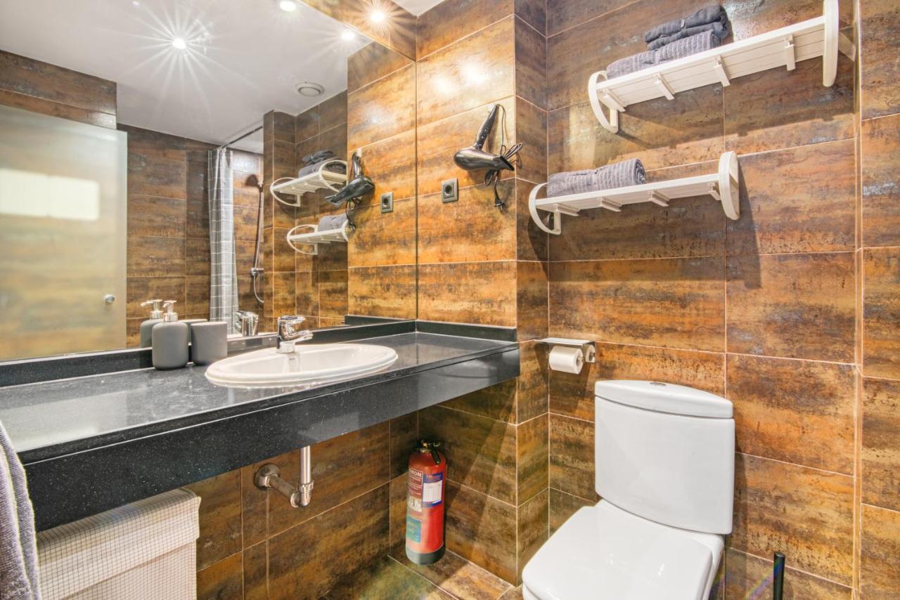 Apartment Cozy Penthouse, 20 Min To Downtown, Alcala Norte *