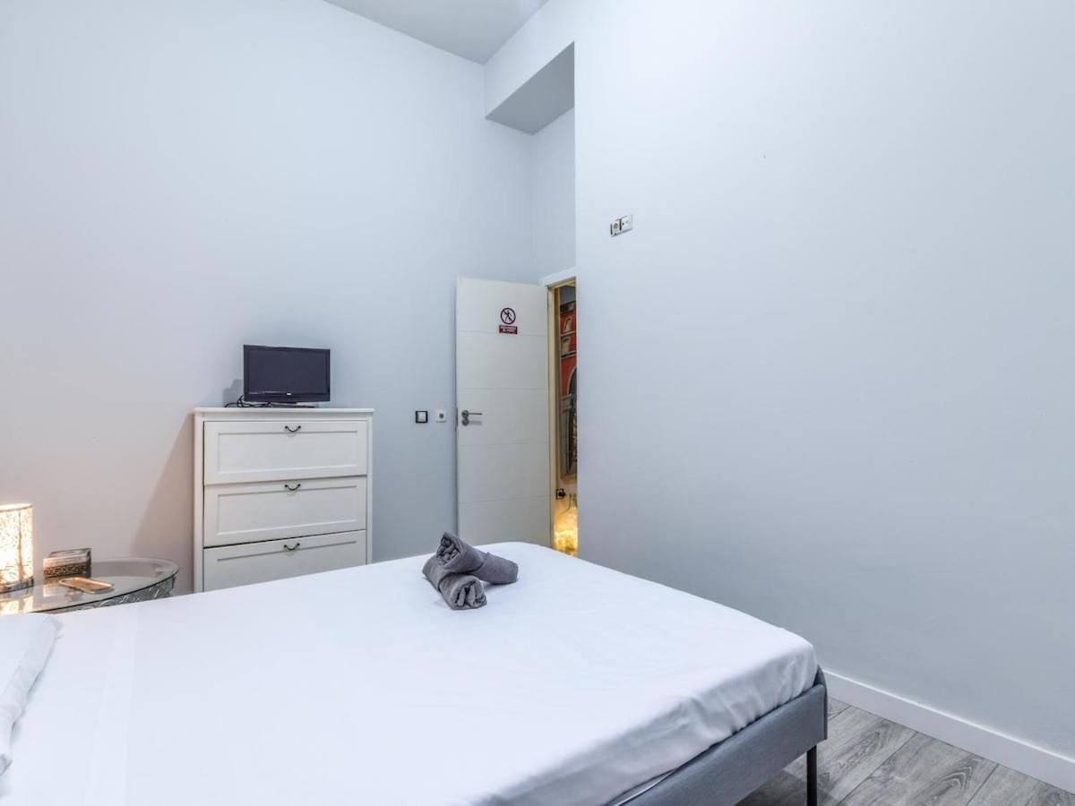 6 Personas En Rio Apartment Madrid
