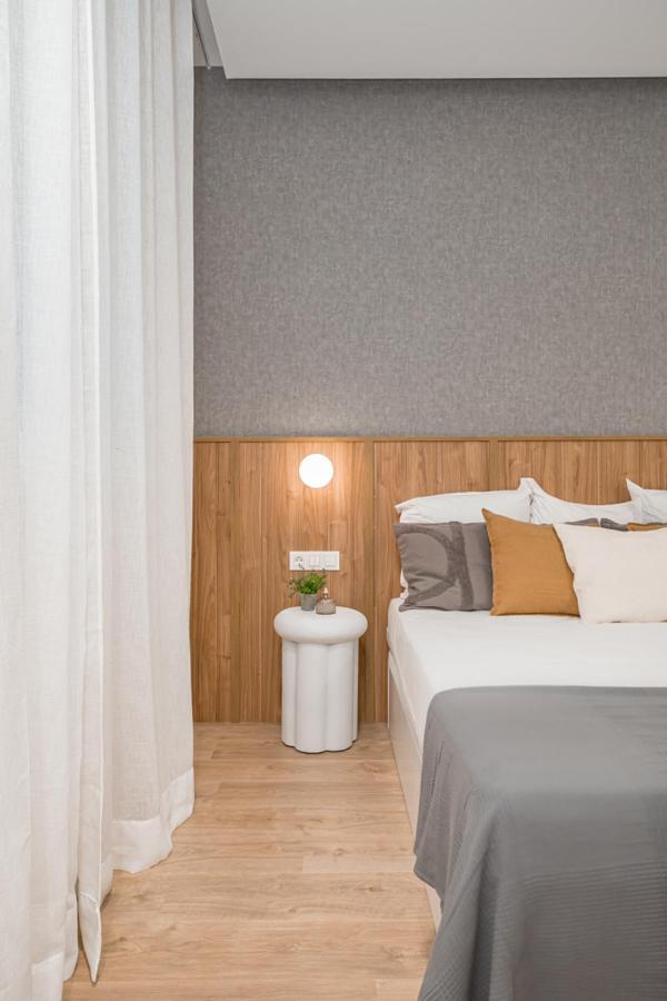 Lalatina Iv Calle Conde De Romanones 4br 4bh *