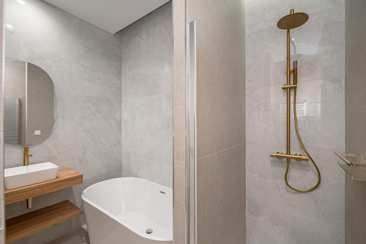 Lalatina Iv Calle Conde De Romanones 4br 4bh