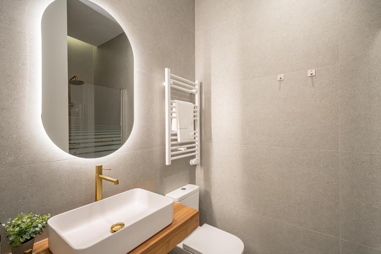 Lalatina Iv Calle Conde De Romanones 4br 4bh *