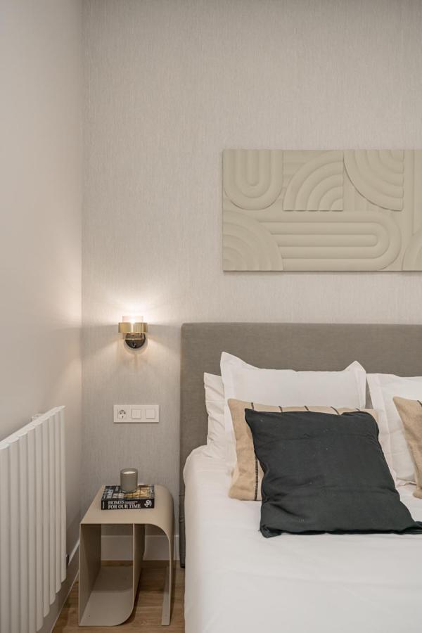 Lalatina Iv Calle Conde De Romanones 4br 4bh *