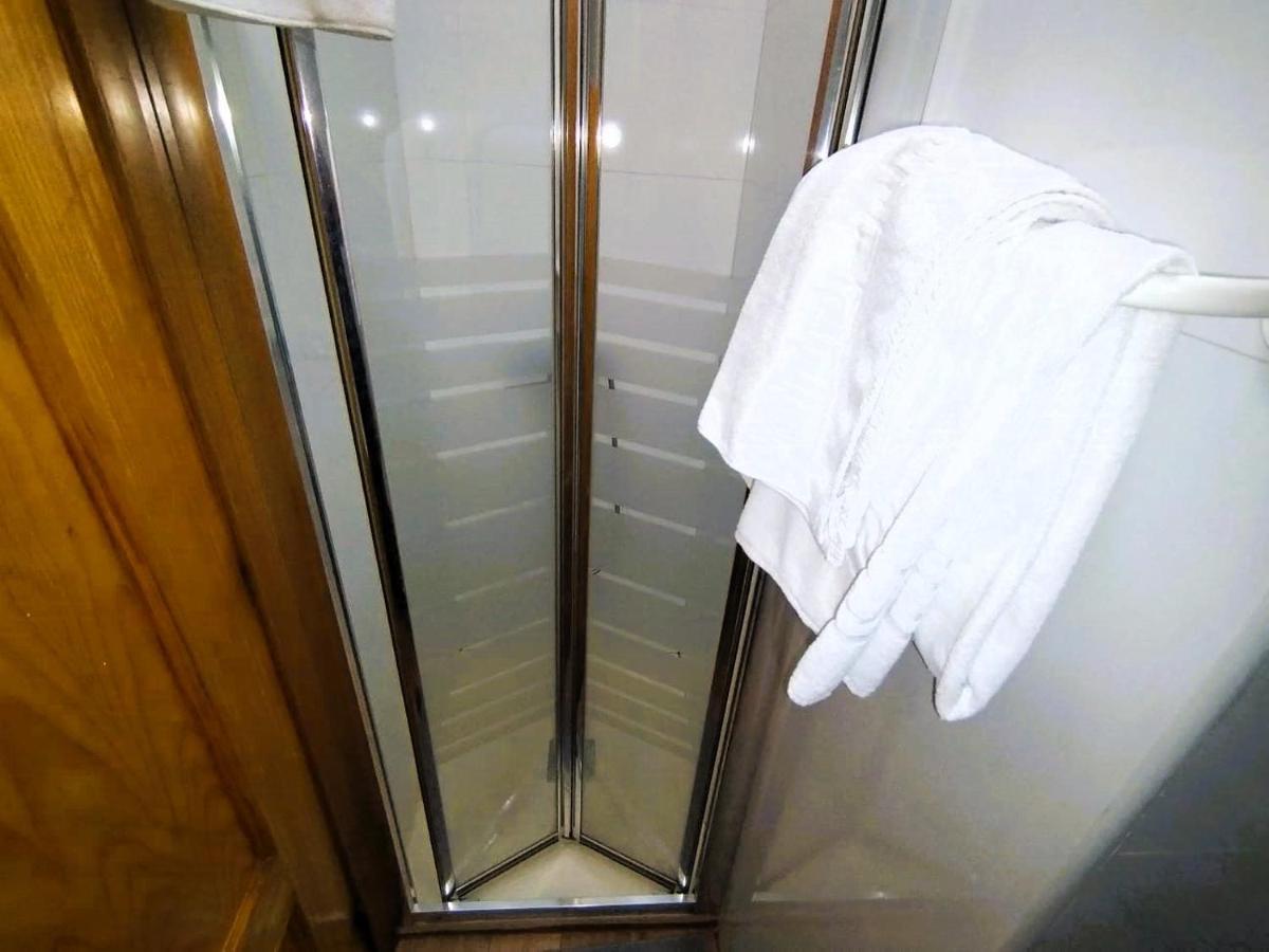 Apartment Puerta Del Sol - 6 *