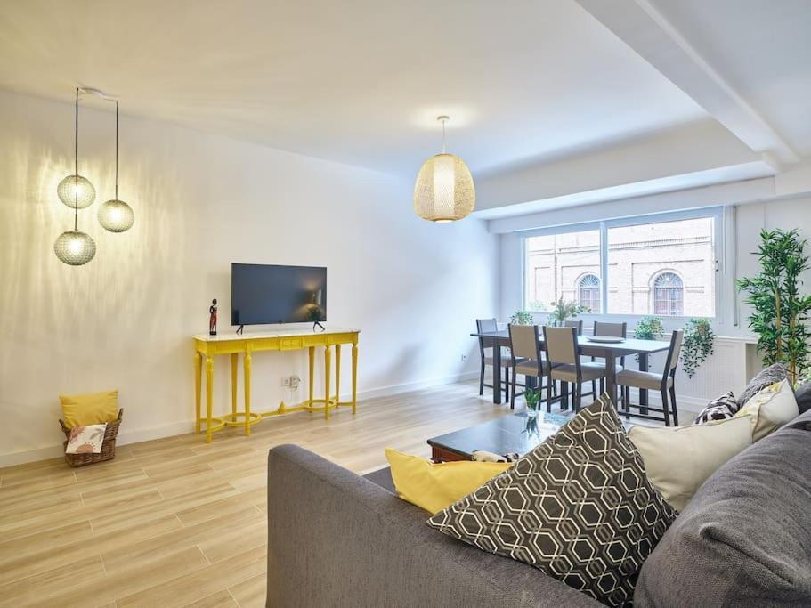 New.apto-ponzano. Luxe & Spacious 4rooms 3bathroom Apartamento *