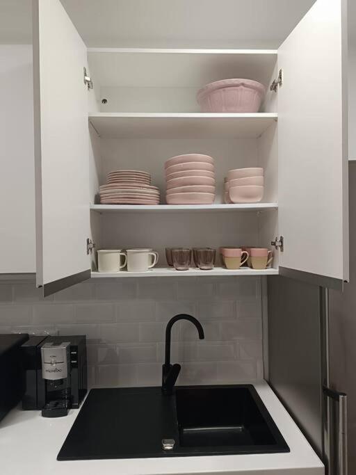 Encantador Apartamento Completo Con Dos * Madrid
