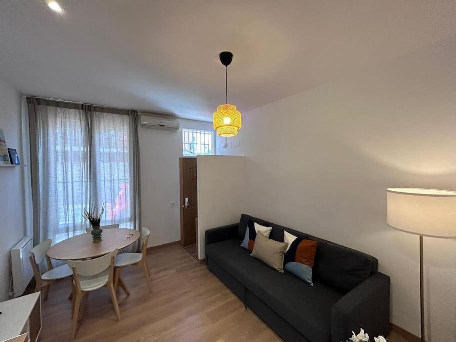Apartment On Street Level In Vallecas. Pnu
