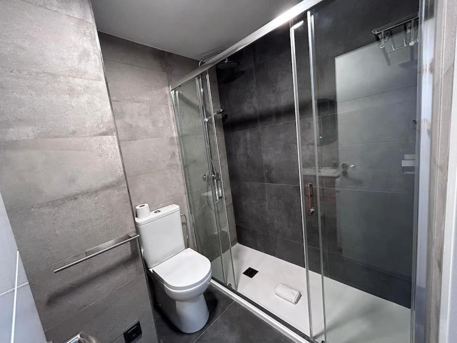 On Street Level In Vallecas. Pnu Apartment *