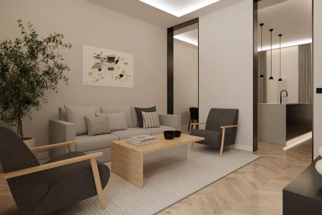 Gran Via Xvii Calle Fuencarral 6br 7bh Apartment