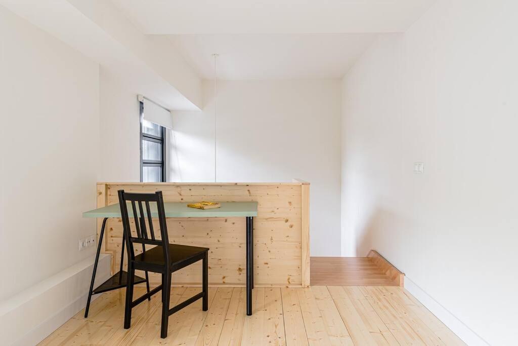 Apartamento Cozy Duplex In Ventas. Dav *