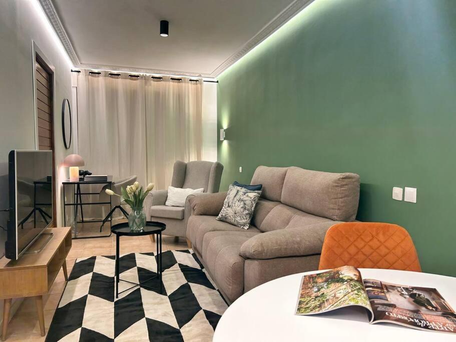 Centrico A Unos Pasos De Gran Via Apartamento