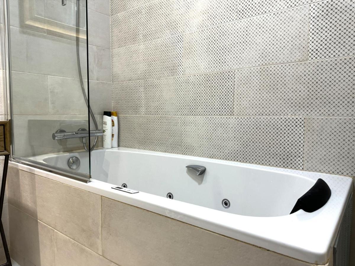 Apartment Lujoso En Chamberi By Bebalmy *