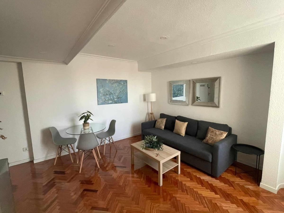 Con Terraza Y Vistas Alcalaretiro Apartamento