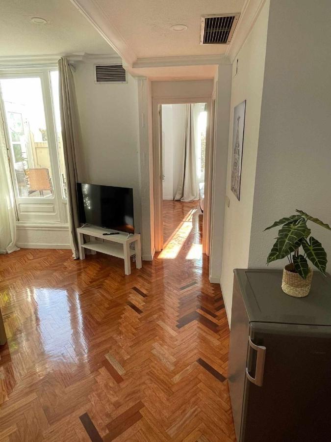 Apartamento Con Terraza Y Vistas Alcalaretiro