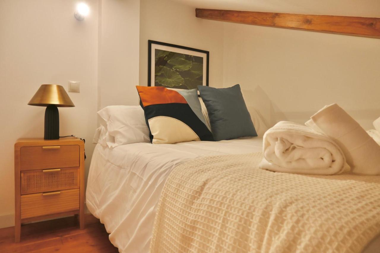 Apartamento Encantador Estudio Temporal Con Cama En Mezanine Cerca De La Vibrante Avenida Albufera Mpe35