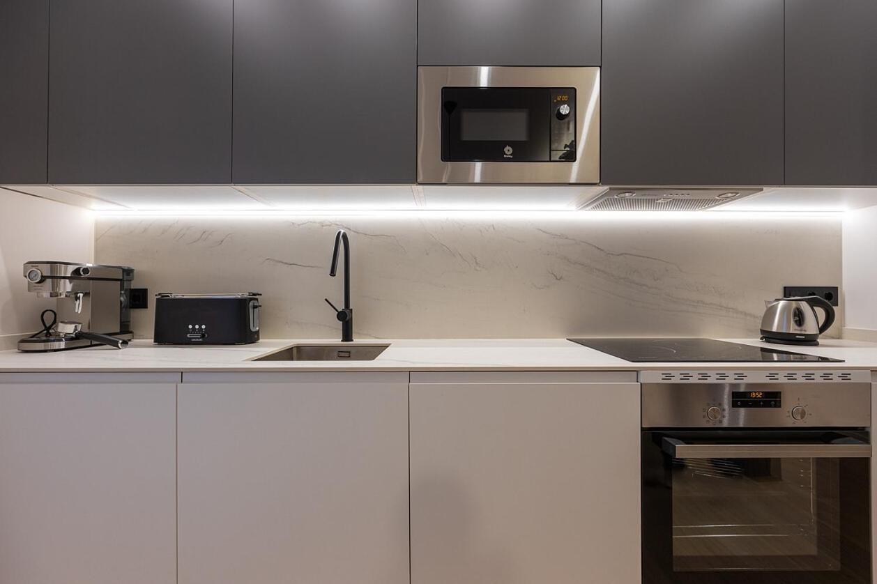 Gran Via Xv Calle De Conchas 4br 4bh *