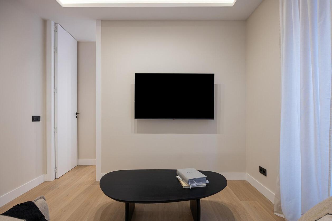 Gran Via Xv Calle De Conchas 4br 4bh Apartment *