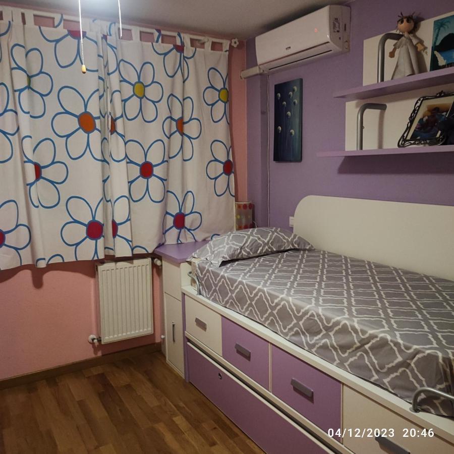 Camping Habitación Individual Con Baño Privado En *