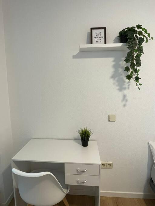 Juan Pantoja, 2 En Metro Alvarado Apartamento *