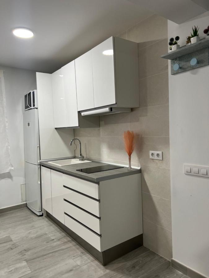 Para 10 Personas En Barrio Del Pilar