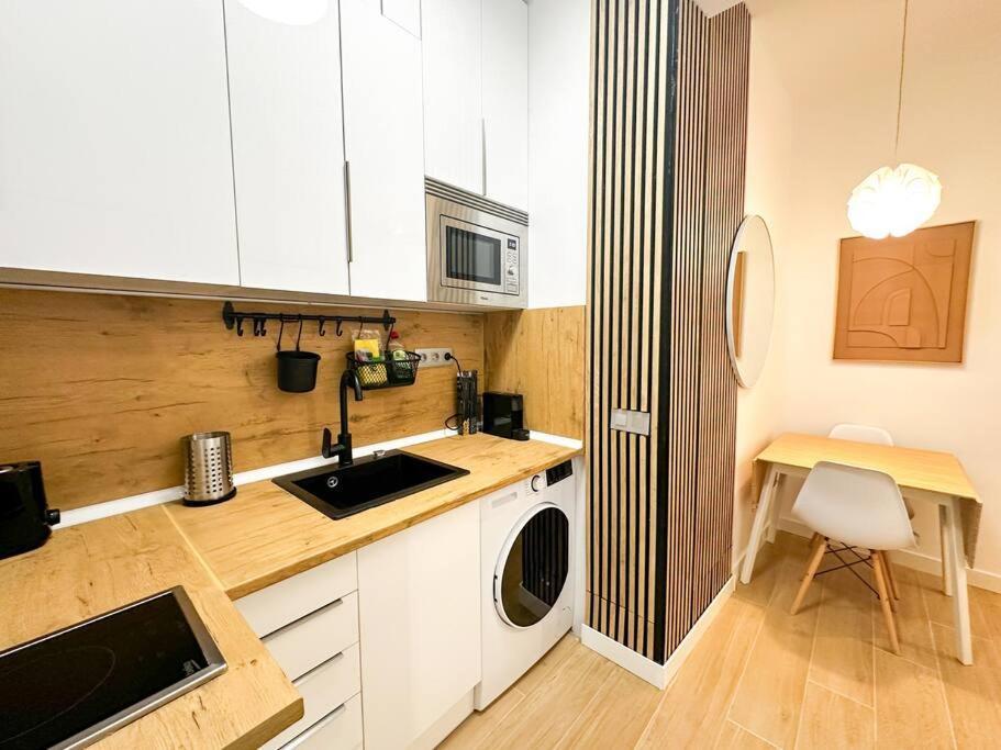 Cozy 2bd Flat City Center + Ac Apartamento Madrid