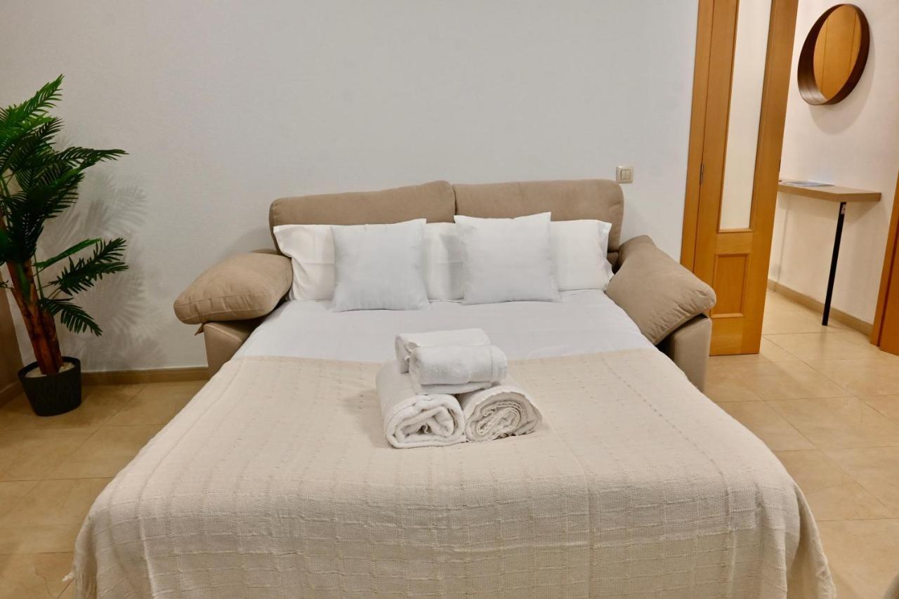 For Acogedor Temporal De 1 Y Salon, A Pasos De Gran Via Inf3d Apartamento *