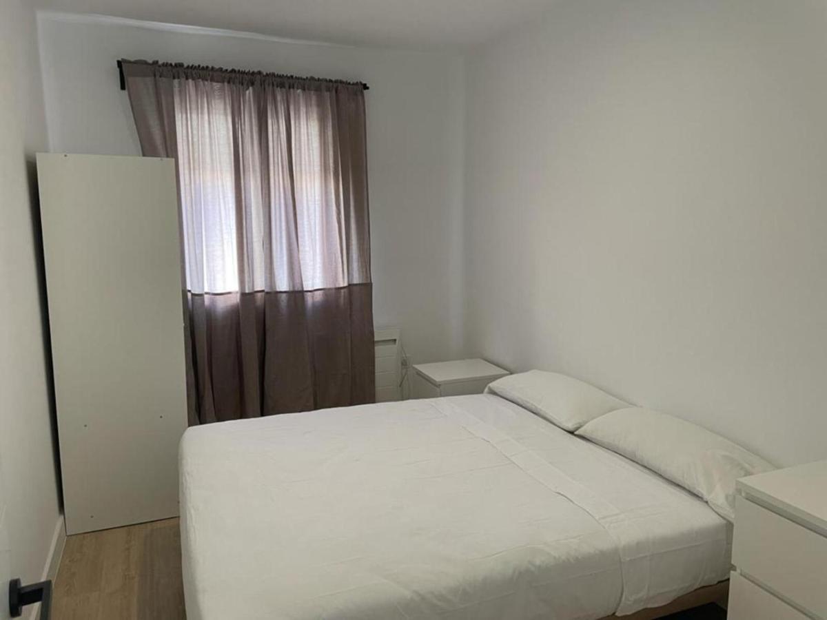 U5 A Estrenar Bien Situado Cerca De Metro Apartamento Madrid