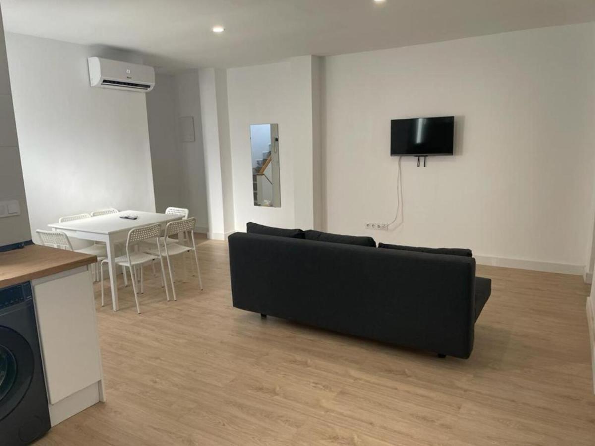 U5 A Estrenar Bien Situado Cerca De Metro Apartamento