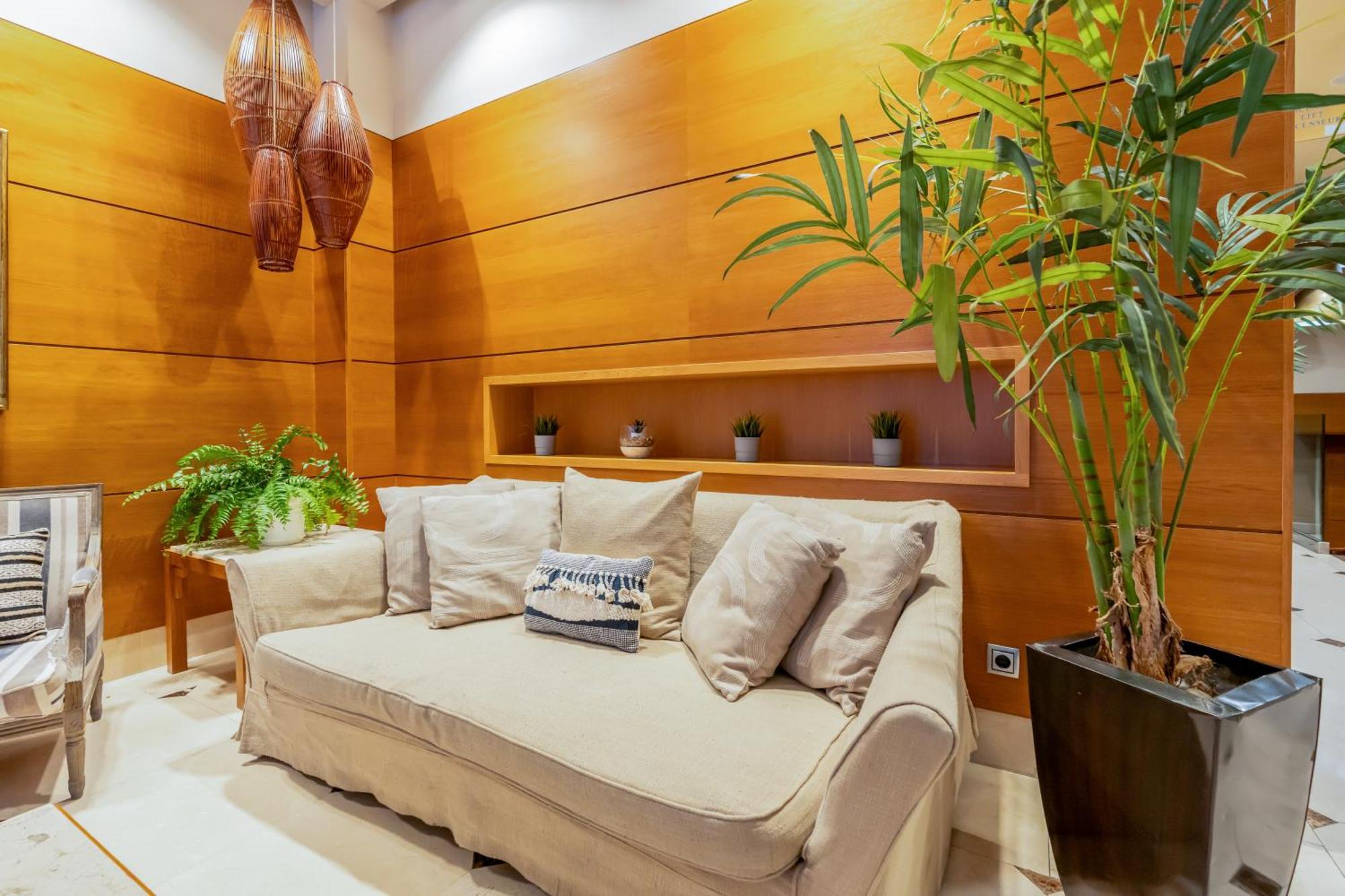 Sterling Hotel 3*