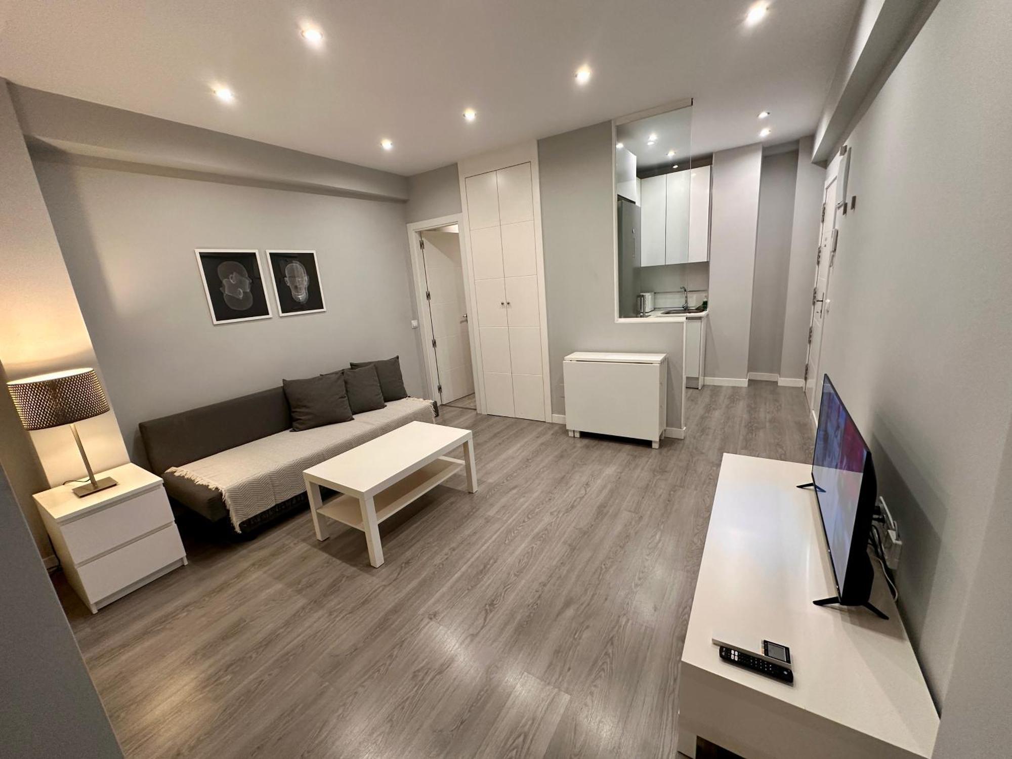 Far Gran Via Hostel *