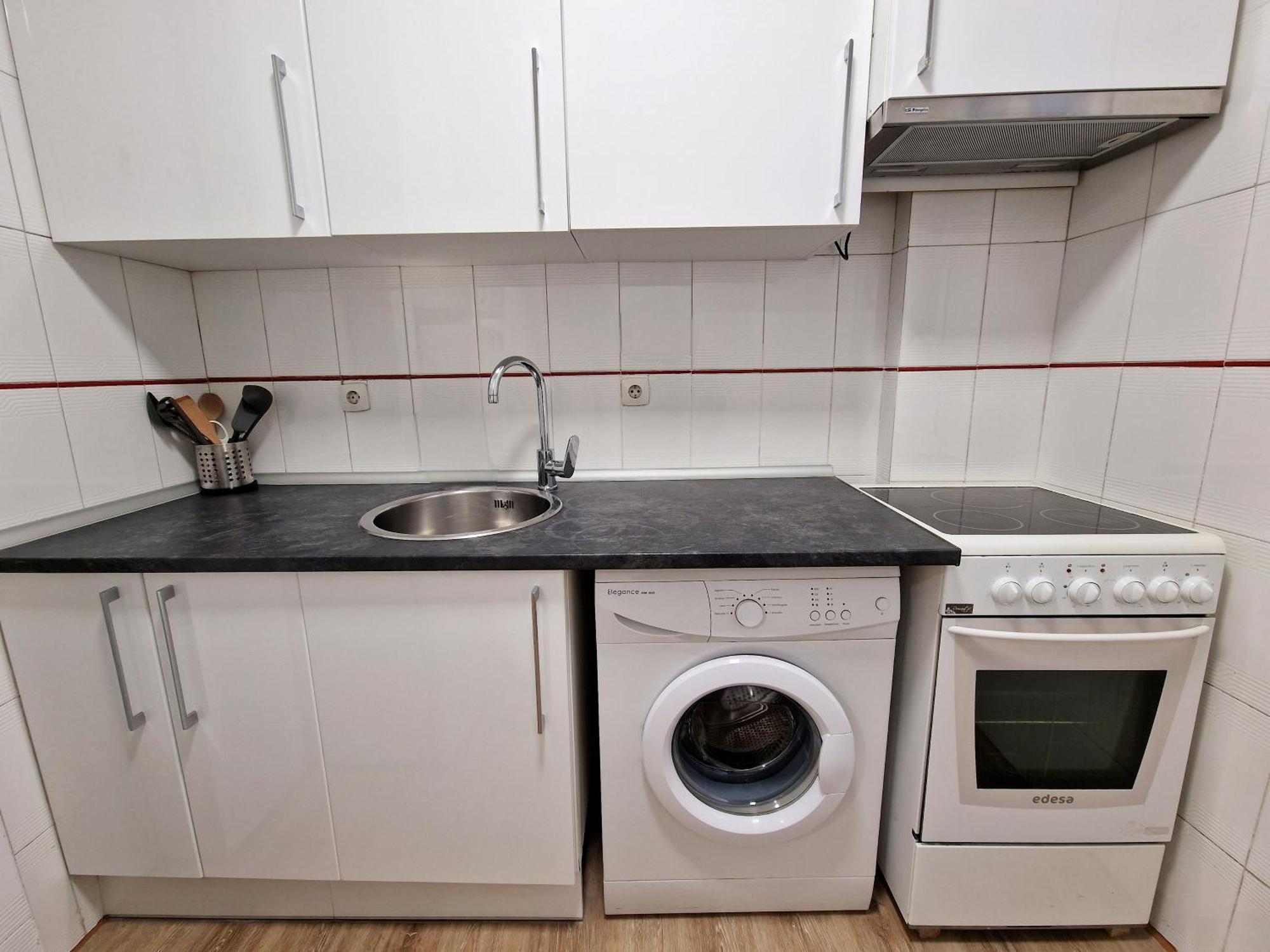 Apartamento Mayor Calle, Alojate En El Centro Historico De Madrid, Junto A Plaza Mayor Y Mercado De San Miguel, Edificio Historico 3er Piso Sin Ascensor