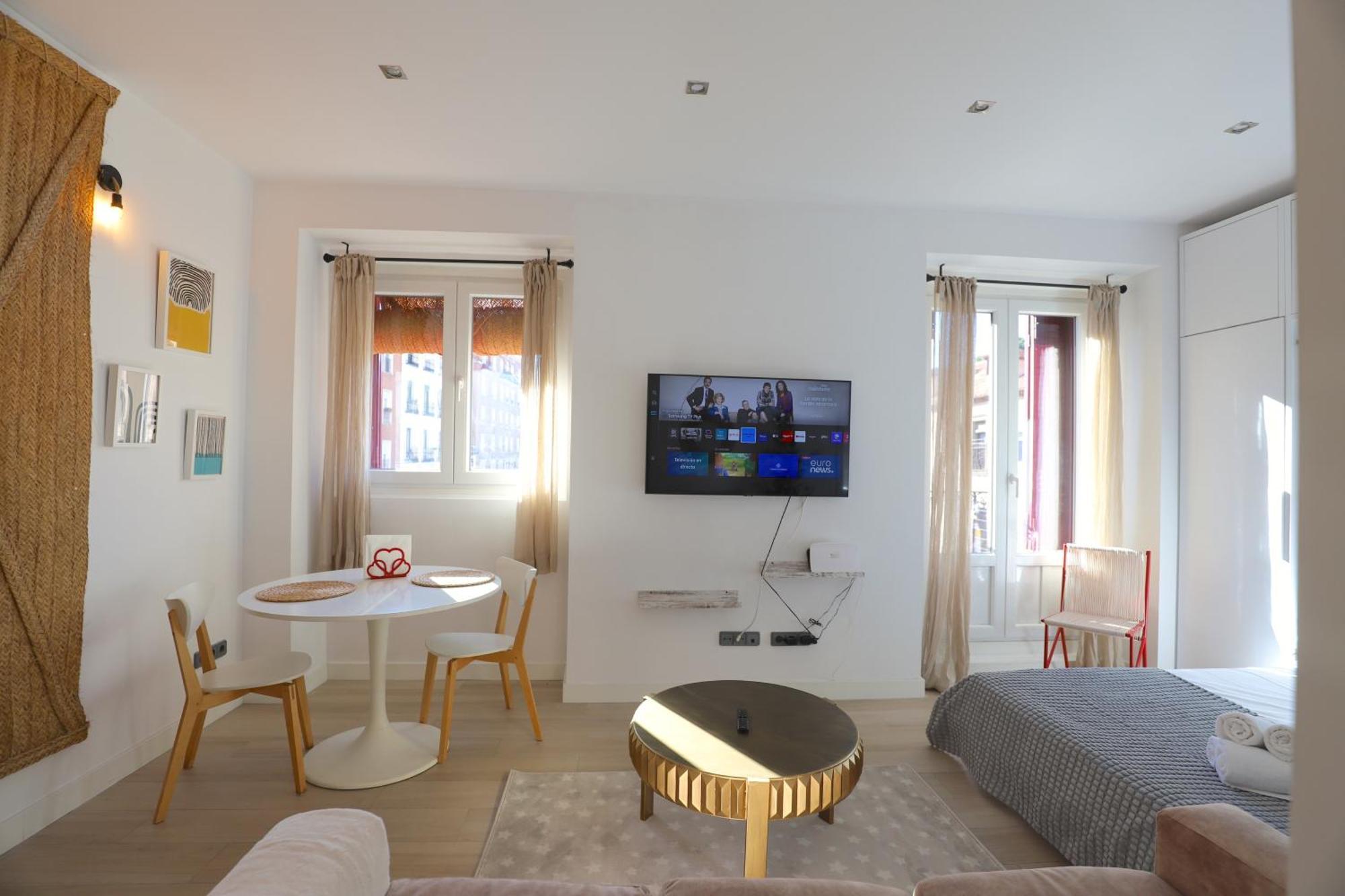 Estudios Plaza Comendadora Apartment