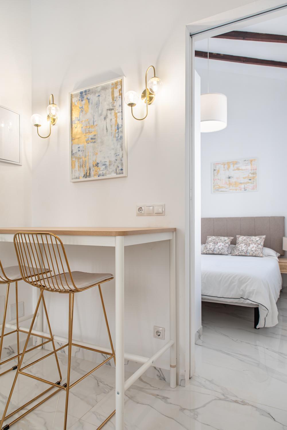 Deluxe. 2br 1bt. Elevator. * Madrid