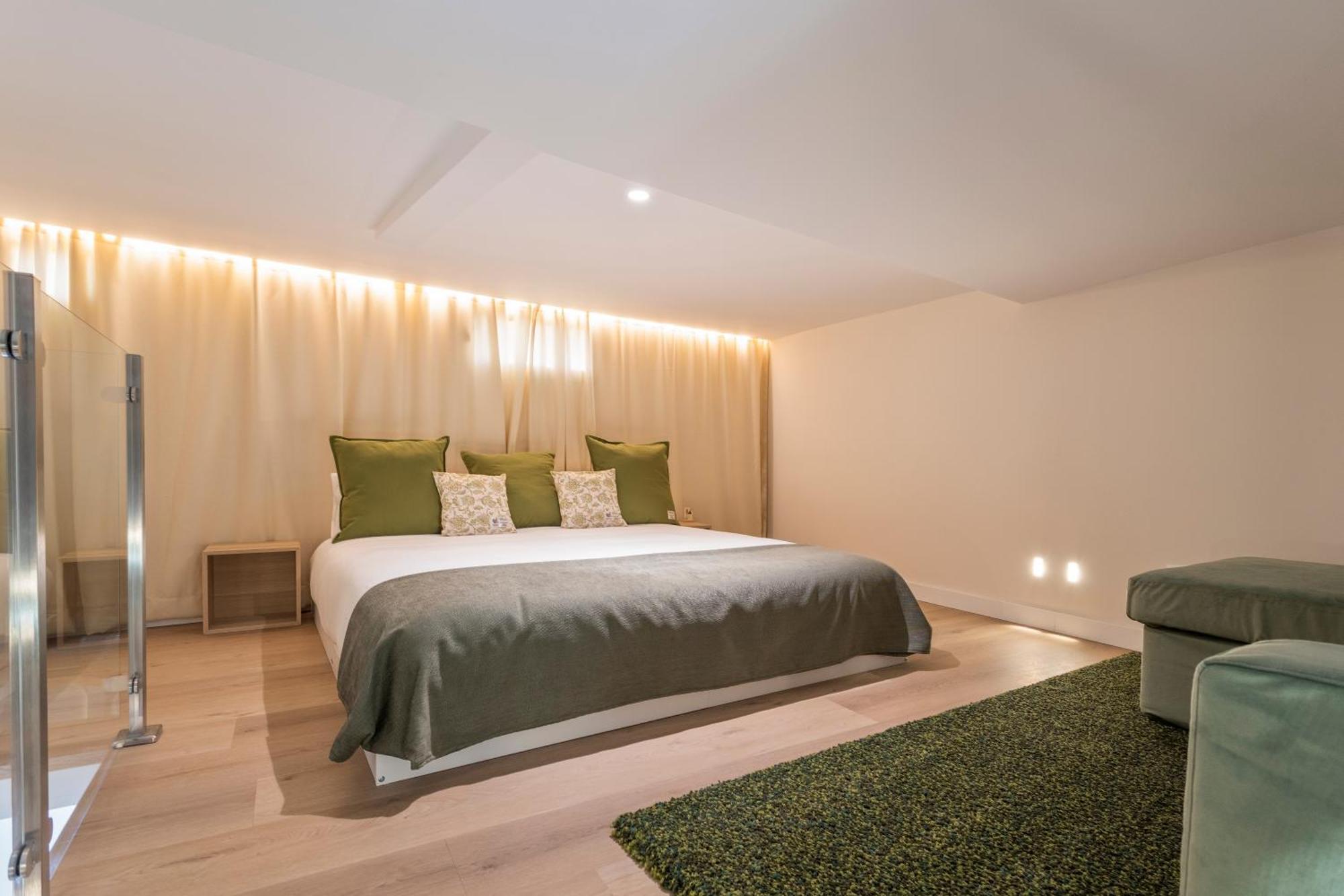 4 Bears Sharehome Madrid