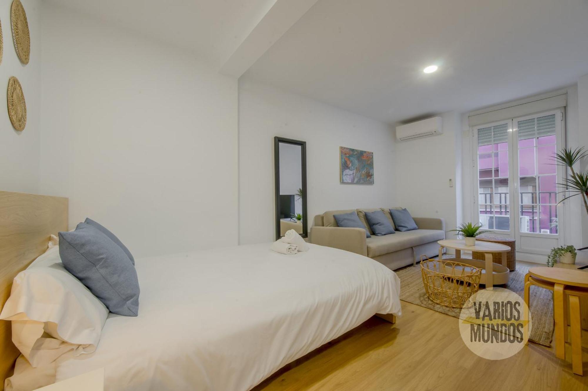 Apartamento Calle Regueros Loft 3pax En Pleno Chueca Madrid
