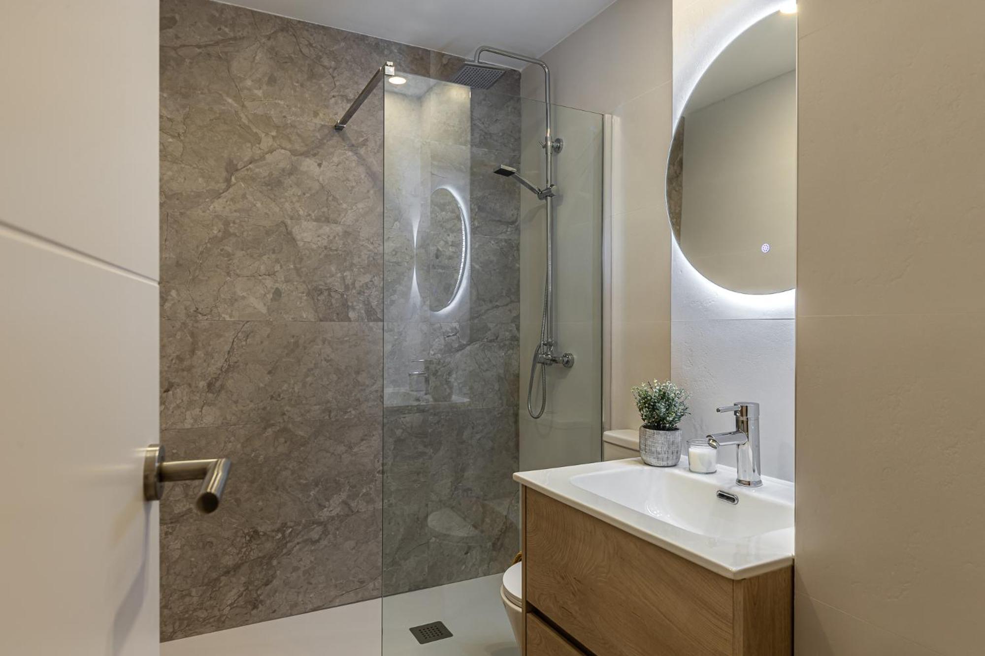 Queens Salamanca I - Alquiler Corta Duracion Apartamento