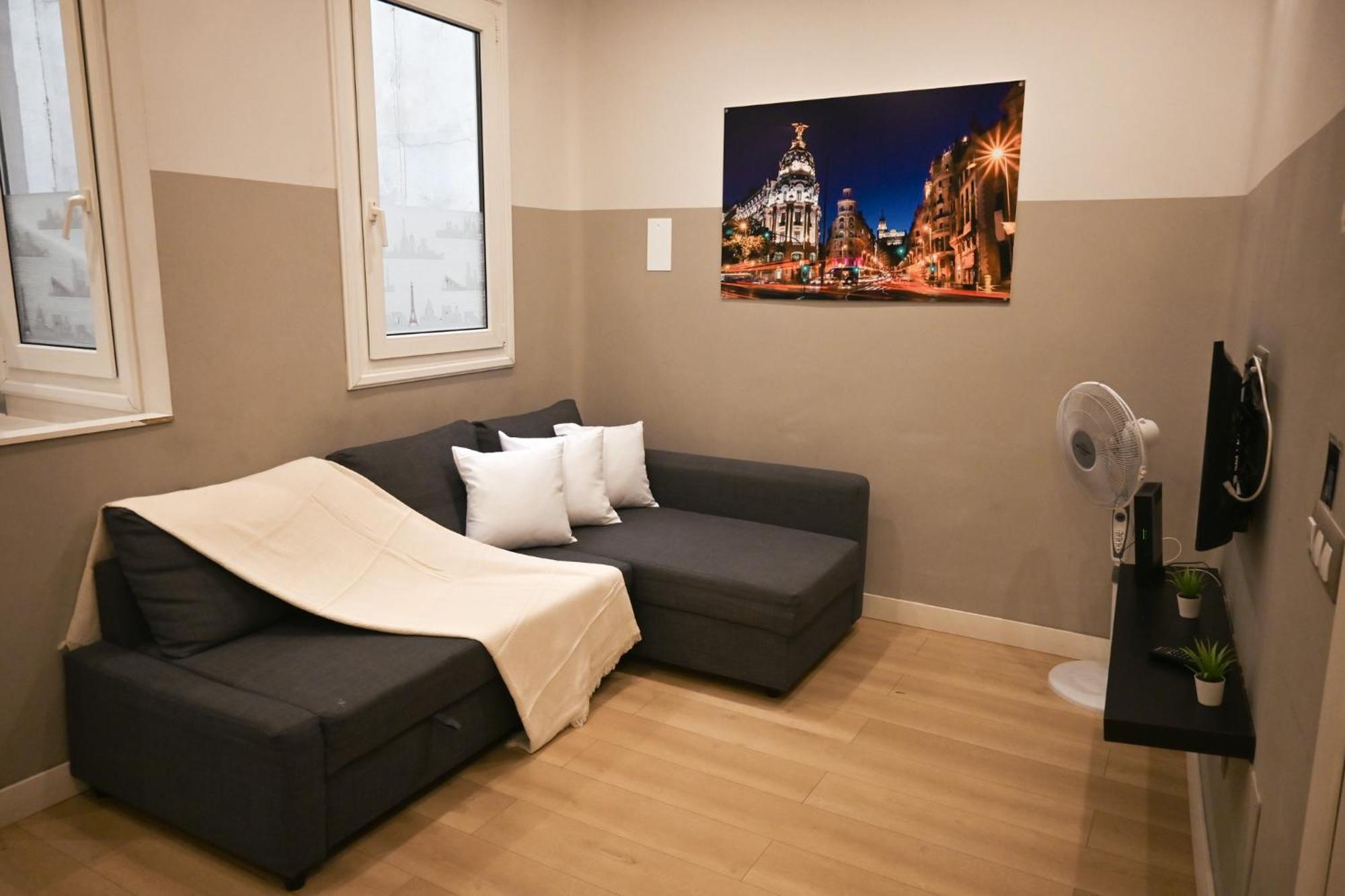For Temporal Paloma-la Latina Pal4 Apartment Madrid