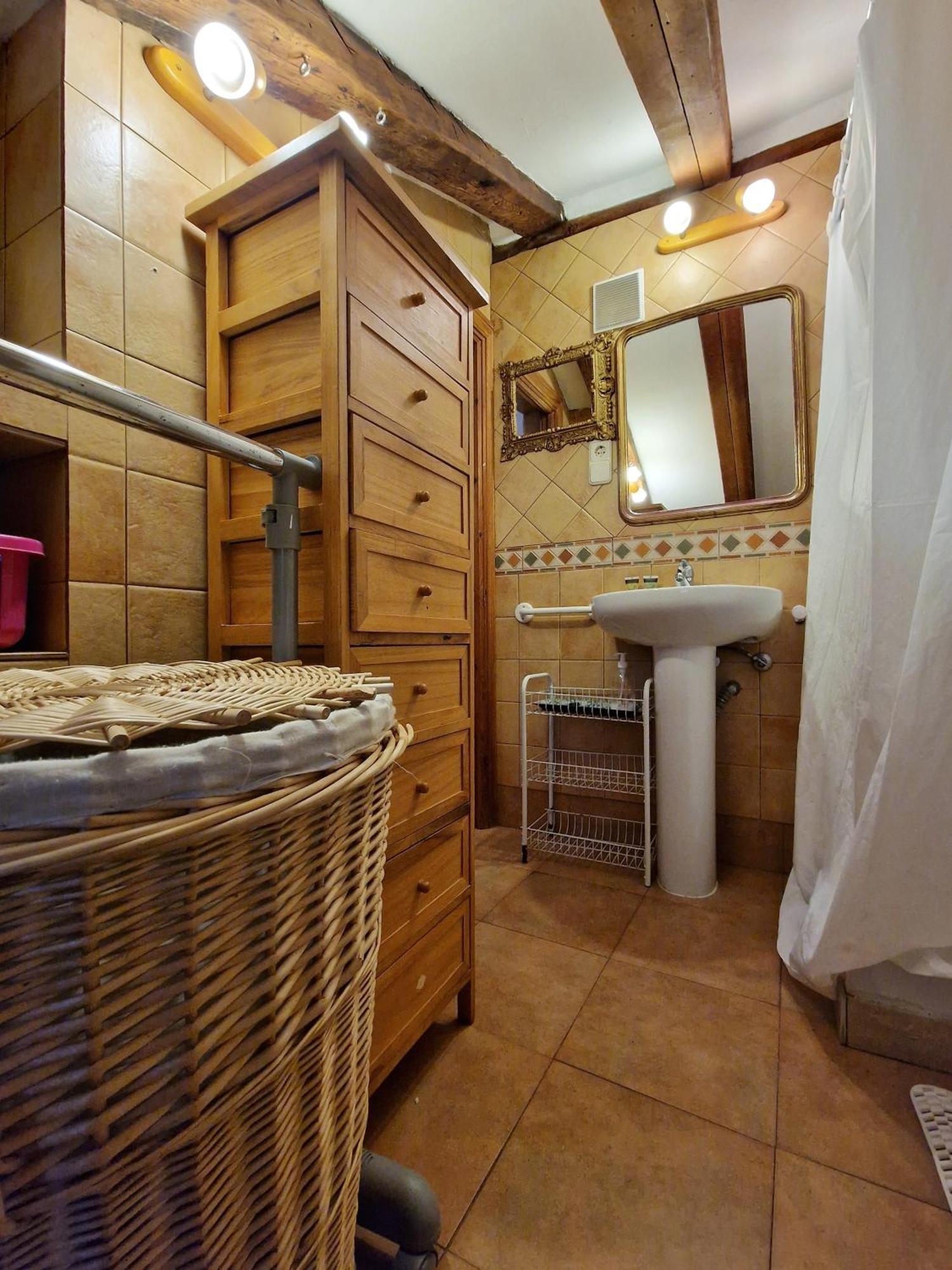 Santa Ana, Buhardilla En La Latina Dos Apartment Madrid