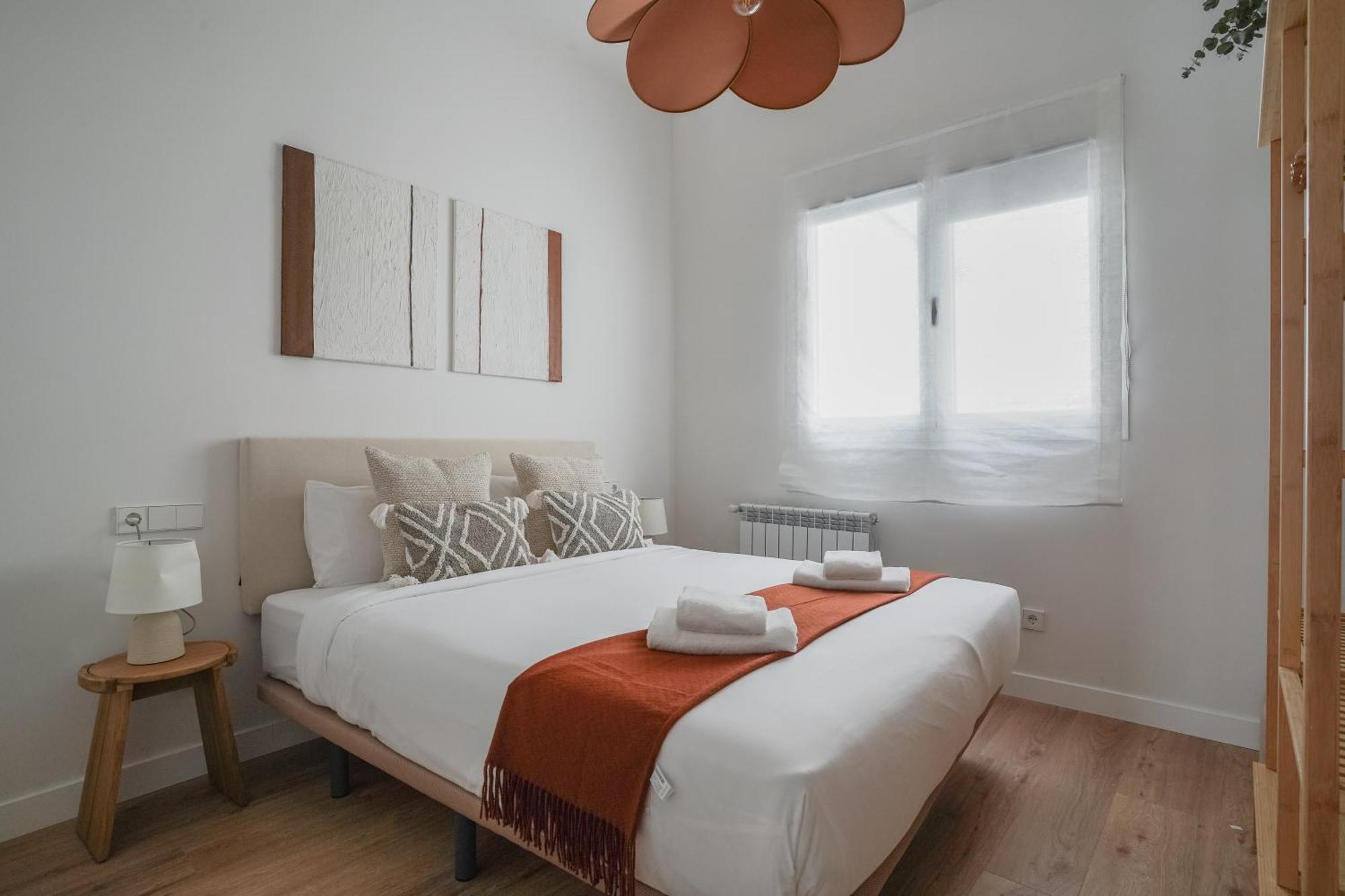 Amazing Apartment-3bedrooms 3bathrooms-lavapies Apartamento