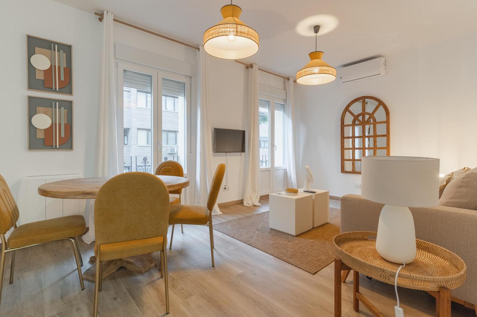 Spacious Modern-2bedrooms 2bathrooms-chamberi Madrid