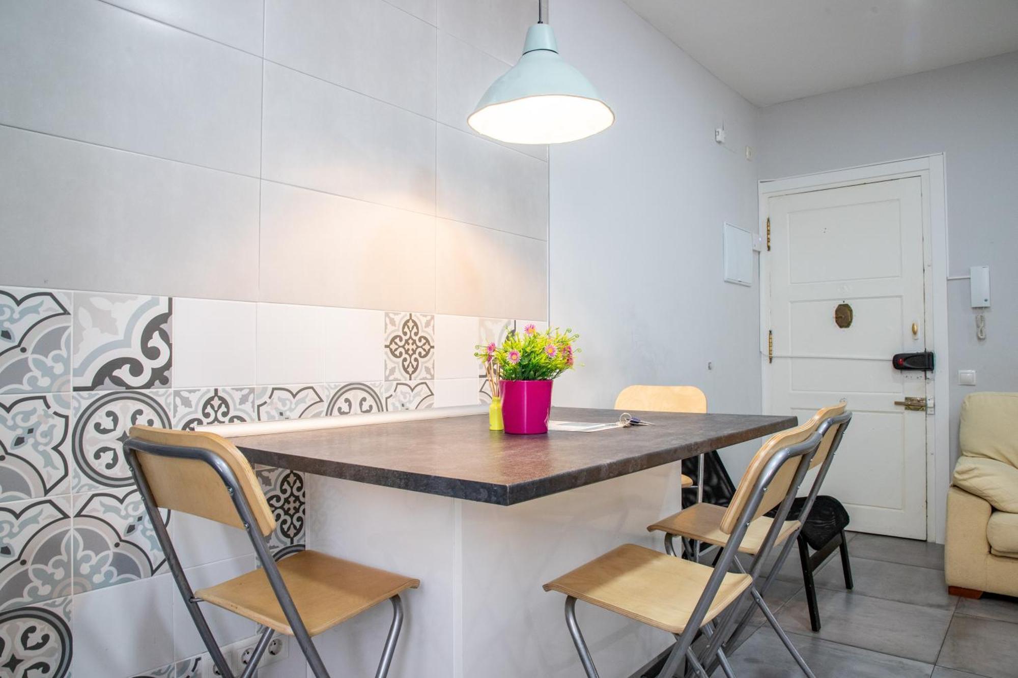 Apartamento Luminoso & Moderno 4 En Retiro Madrid