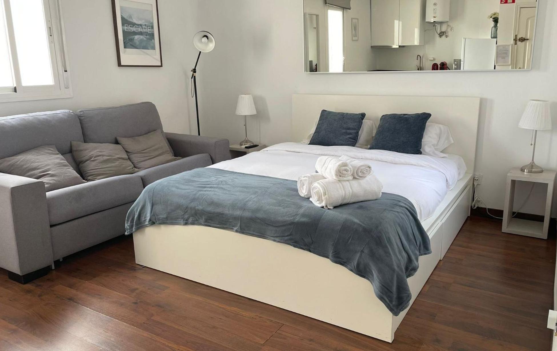 Estudio Con Terraza Ibizaretiro I Homestay *