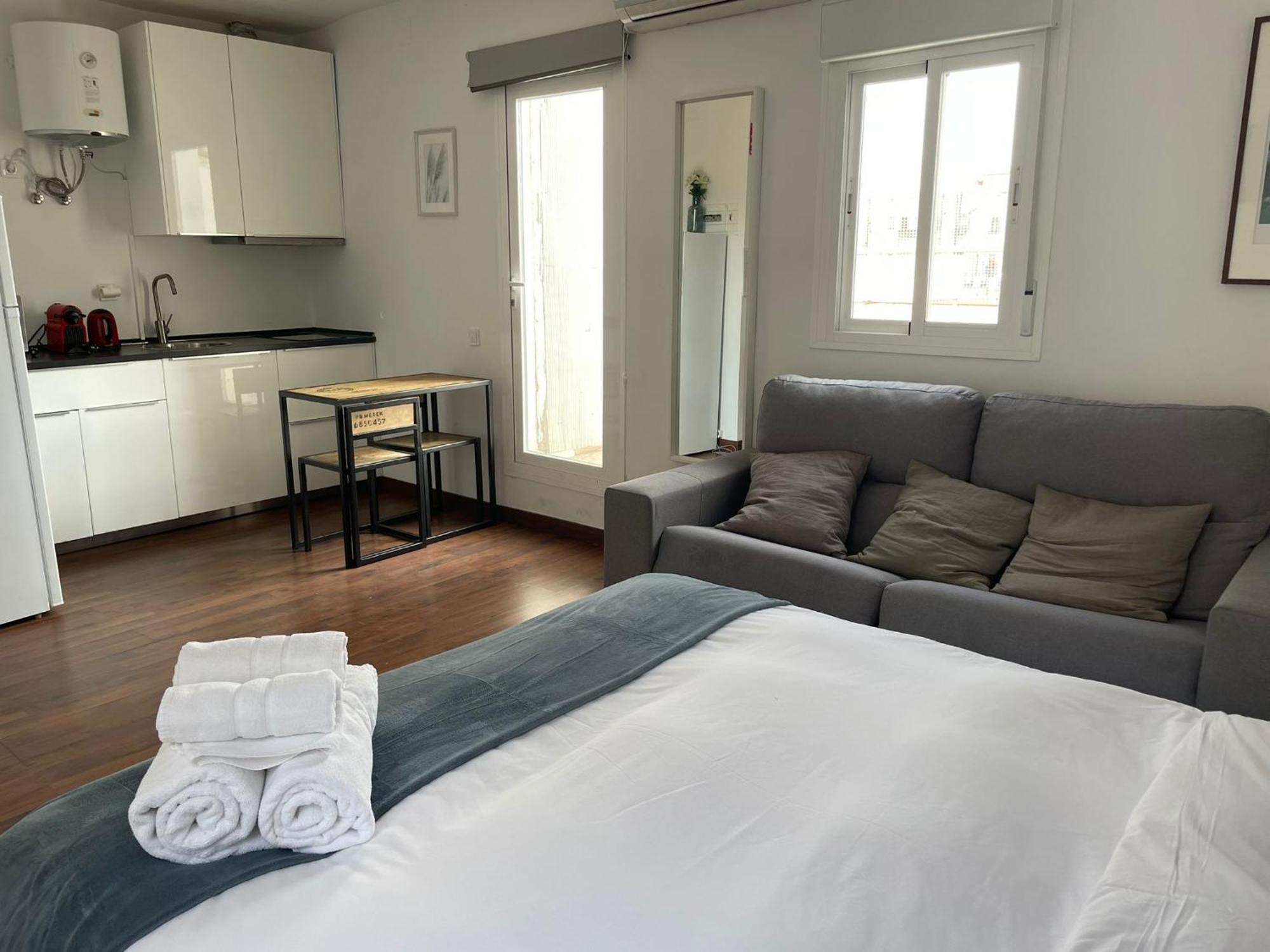 Estudio Con Terraza Ibizaretiro I Homestay *