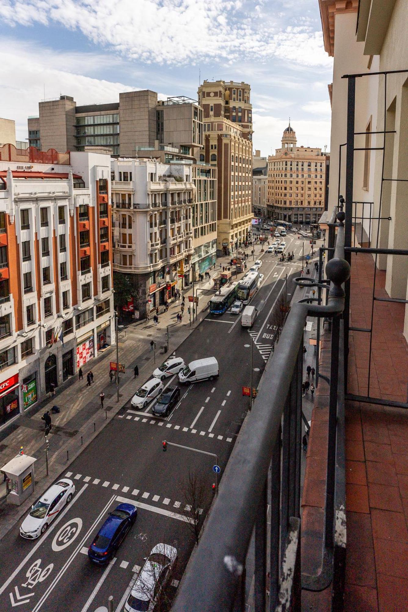 Apartahotel Smartrental Gran Via 47 3*