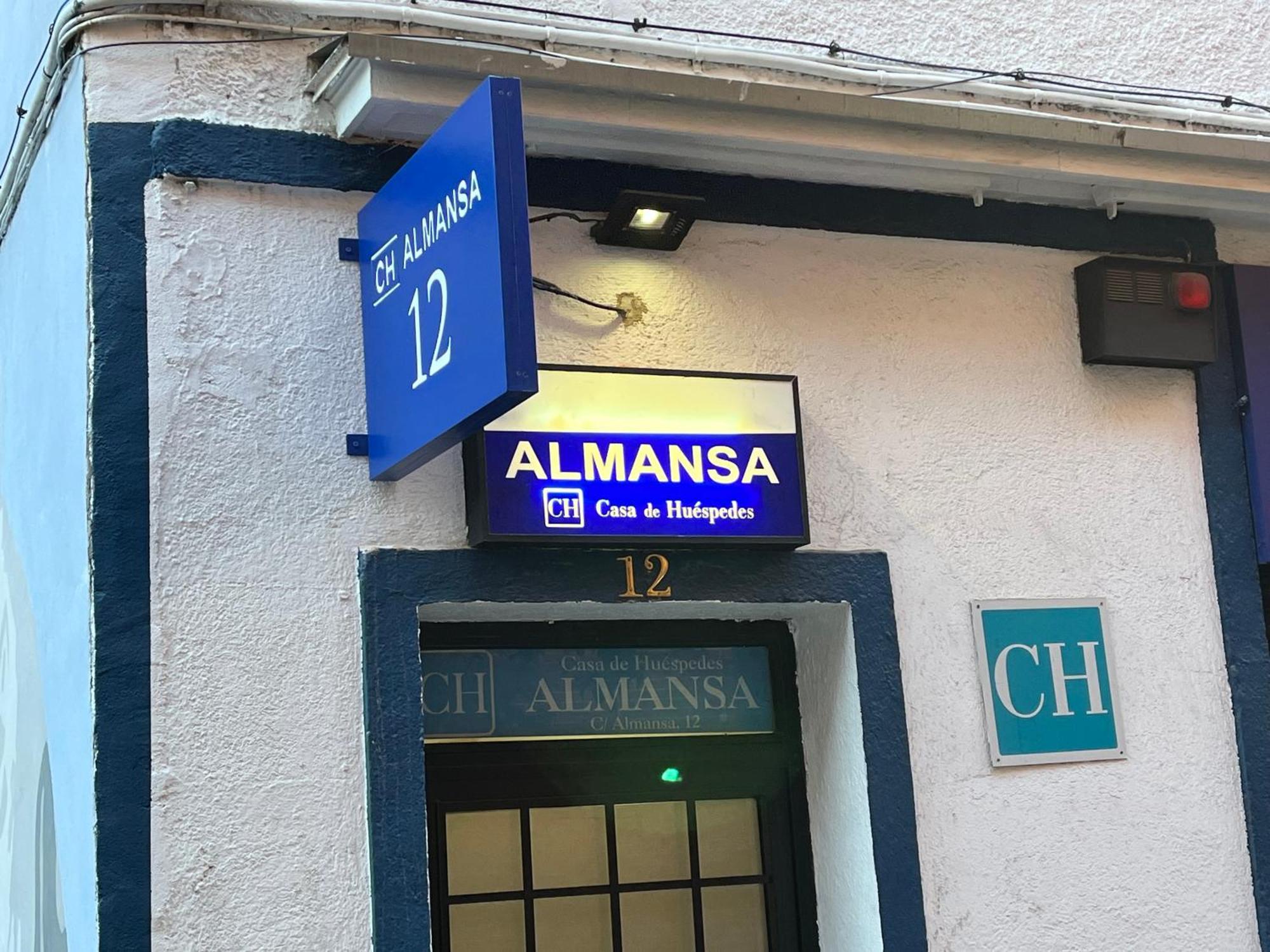 Casa De Huespedes Almansa Pensión 2*