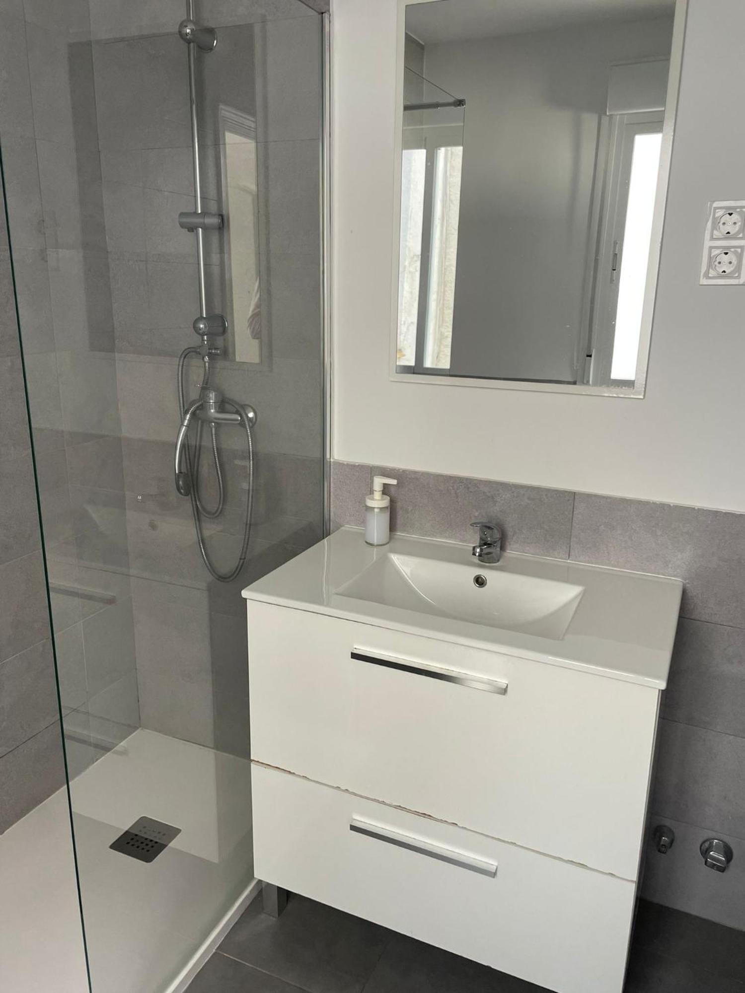 Estudio Con Terraza Ibizaretiro I * Madrid