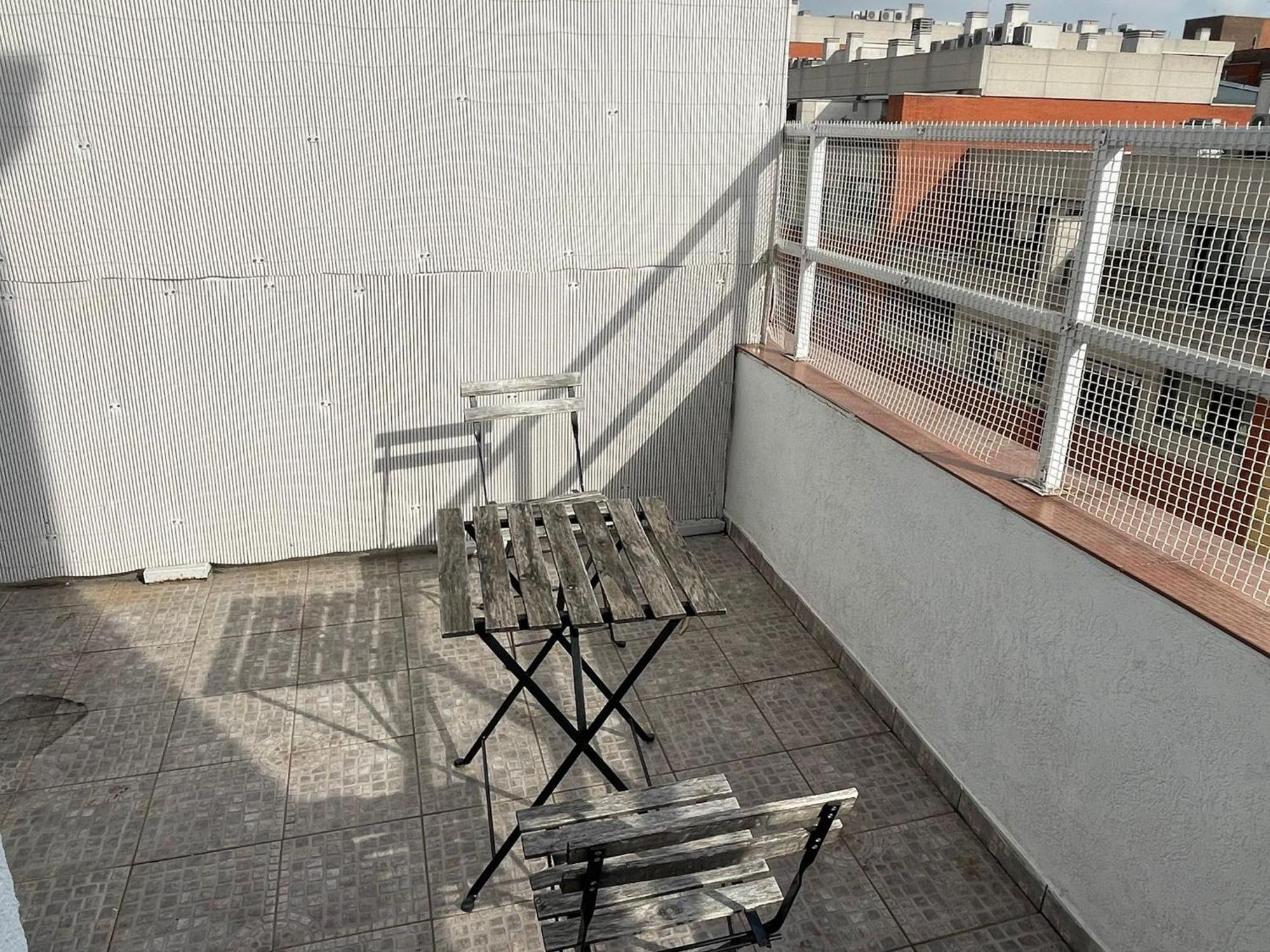 Estudio Con Terraza Ibizaretiro I * Madrid