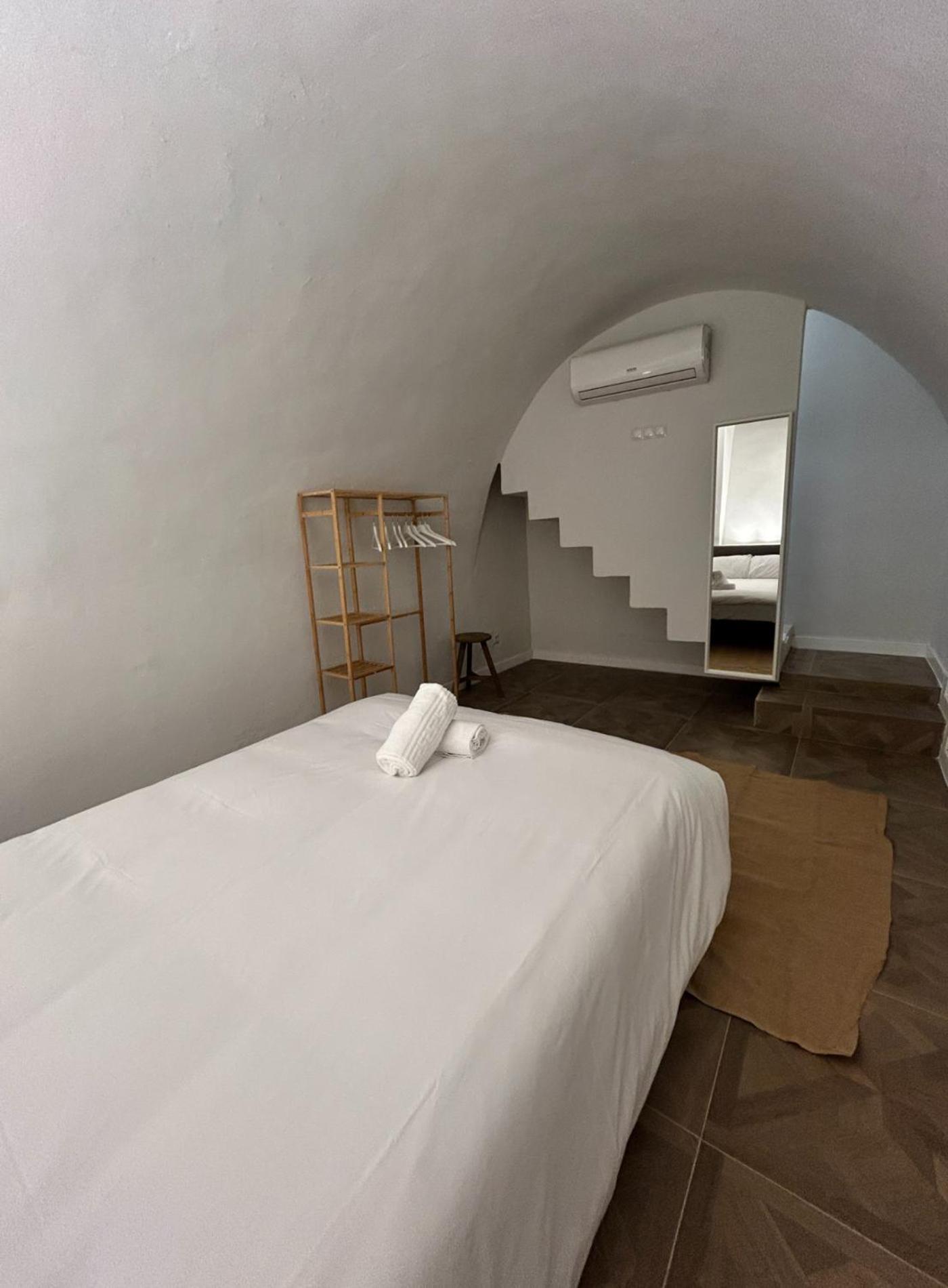 Apartment Sunny 9pax 4 En Minas-malasana E3 *